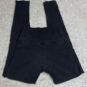 aritzia, grey leggings
